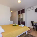 Mijo Apartment *